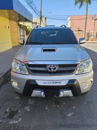 TOYOTA HILUX SW4 3.0 SRV 4X4 16V TURBO INTERCOOLER DIESEL 4P AUTOMÁTICO TOYOTA HILUX SW4 3.0 SRV 4X4 16V TURBO INTERCOOLER DIESEL 4P AUTOMÁTICO